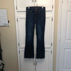 American Eagle flare legs stretchy jeans